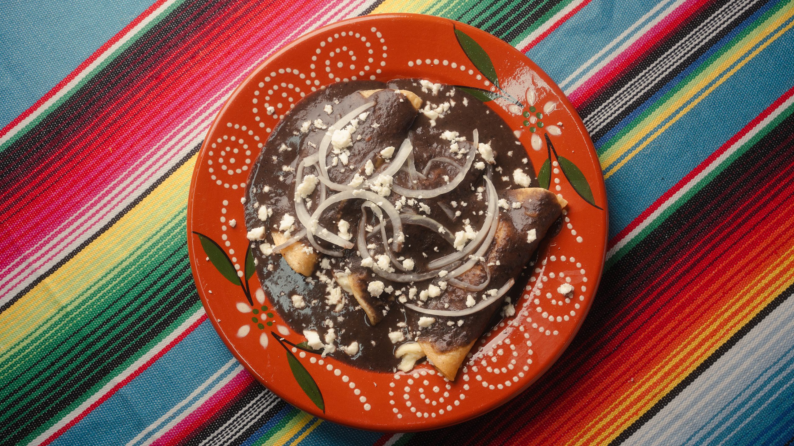 Enfrijoladas - La Tortilleria